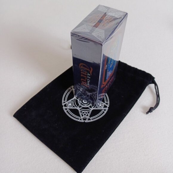 A.E. Classic Holographic Tarot Cards - Picture 3 of 5